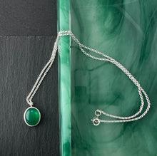 Load image into Gallery viewer, Green Onyx Pendant Necklace