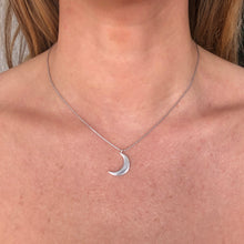 Load image into Gallery viewer, Crescent Moon Necklace