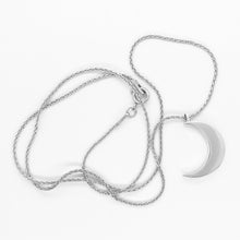 Load image into Gallery viewer, Crescent Moon Necklace