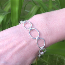 Load image into Gallery viewer, 7.5" Large Oblong Link Chain Bracelet