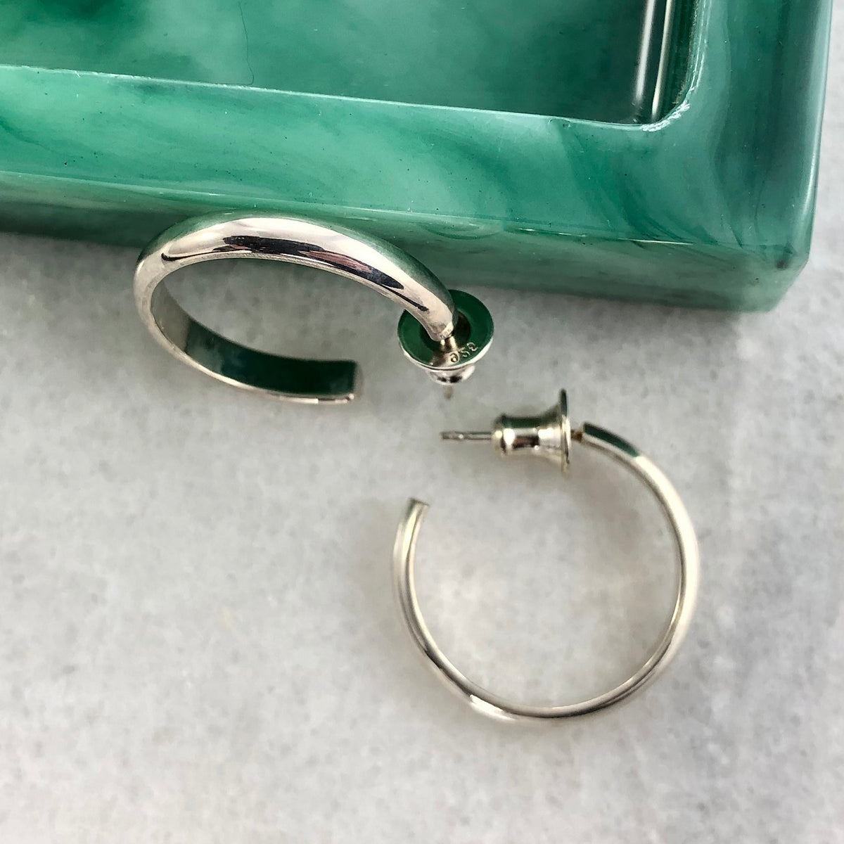 Classic II: Medium Size Round Silver Hoop Earrings – Hoopsanddangles