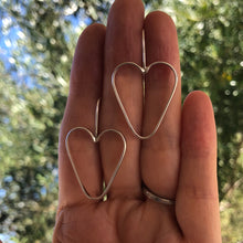Load image into Gallery viewer, Moxie: Heart Hoop Earrings